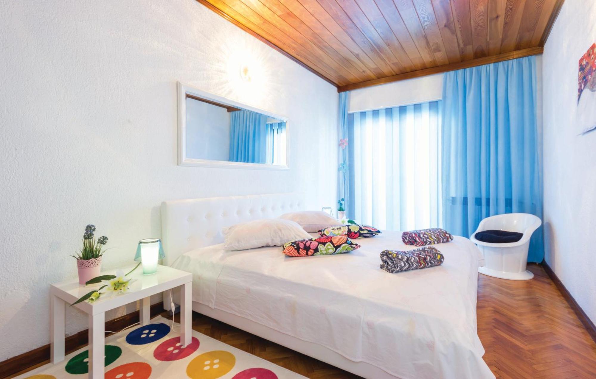 Rooms Croatia With Parking, Kitchen And Dining Area For Guests Rijeka Exterior foto